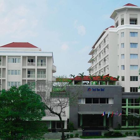 Park View Hotel Hue Esterno foto