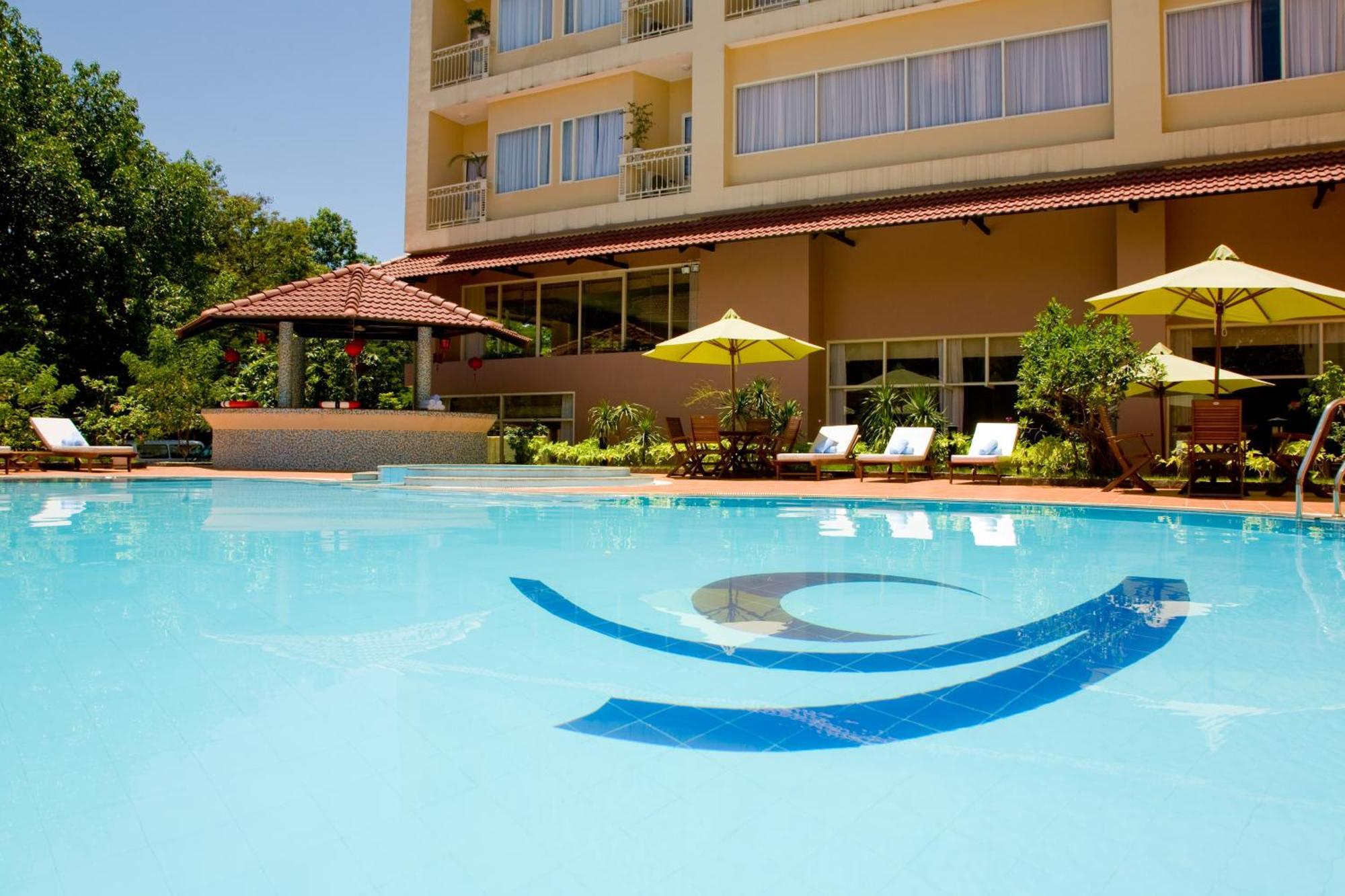 Park View Hotel Hue Esterno foto