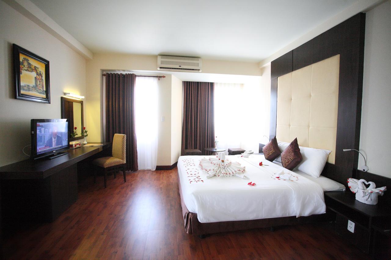 Park View Hotel Hue Esterno foto